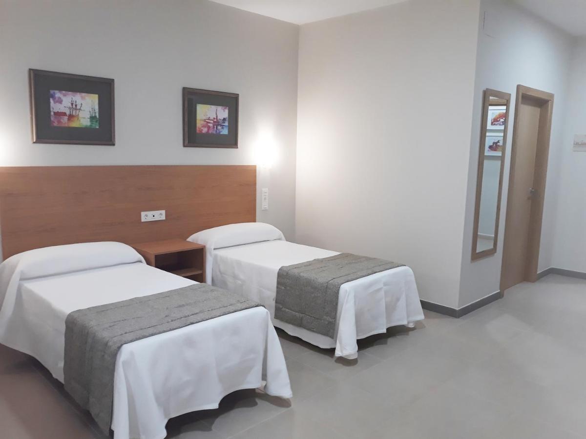 Hostal Montemayor 모구에르 외부 사진