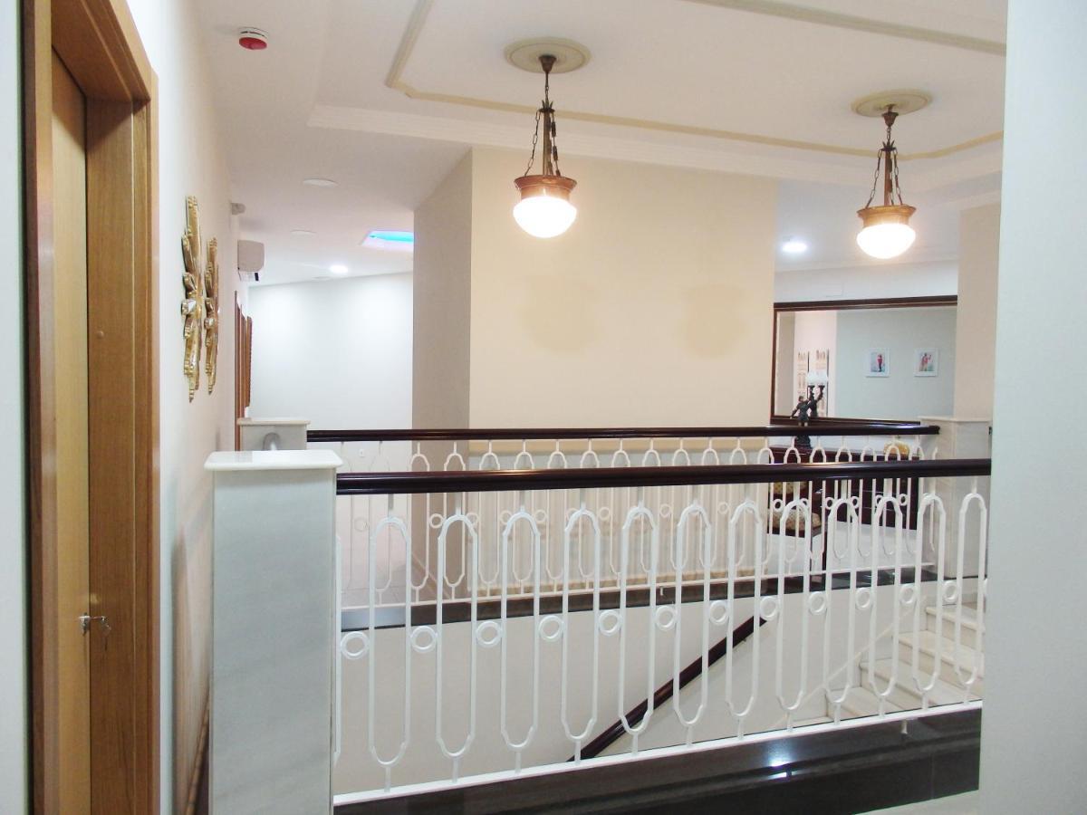 Hostal Montemayor 모구에르 외부 사진