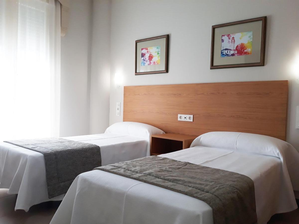 Hostal Montemayor 모구에르 외부 사진