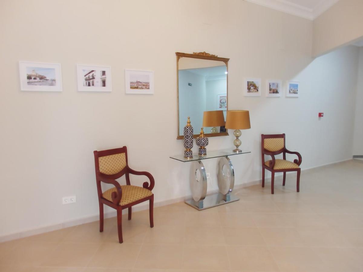 Hostal Montemayor 모구에르 외부 사진