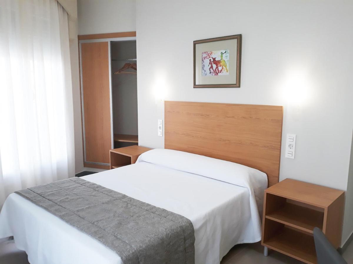 Hostal Montemayor 모구에르 외부 사진